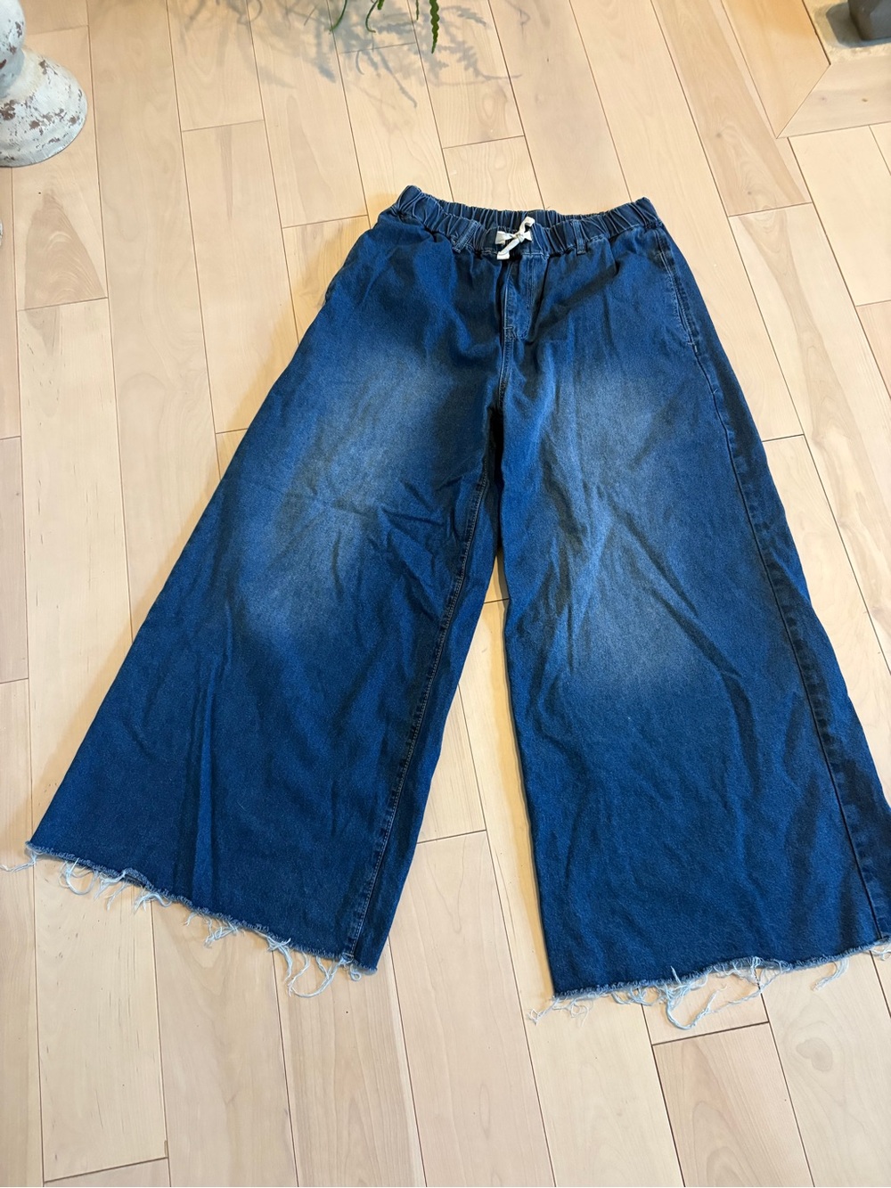 Women's Wide Leg Denim Jeans - Dark Blue